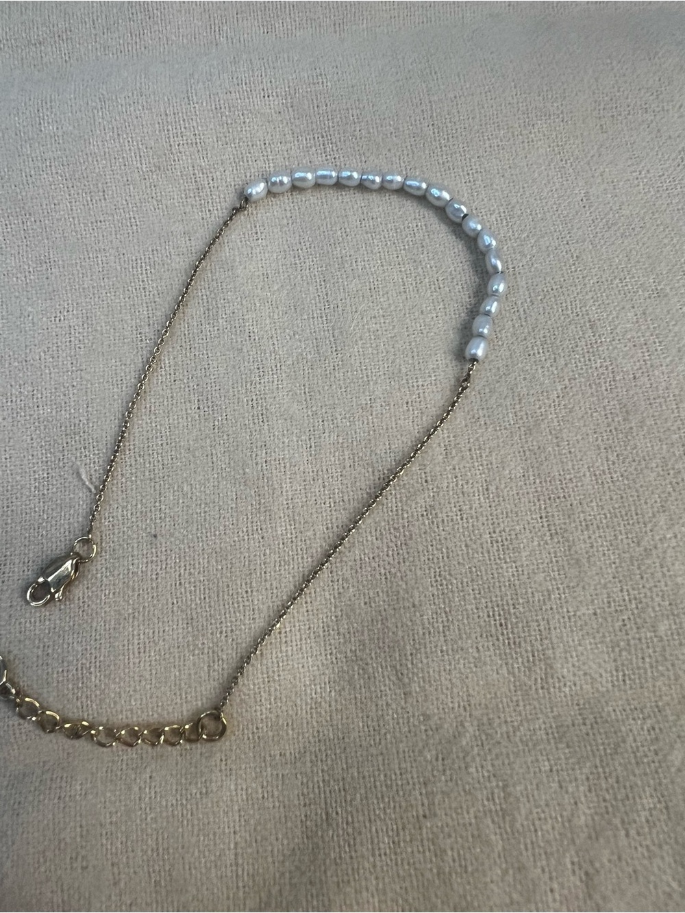 Mejuri tiny pearl bracelet - Picture 4 of 4